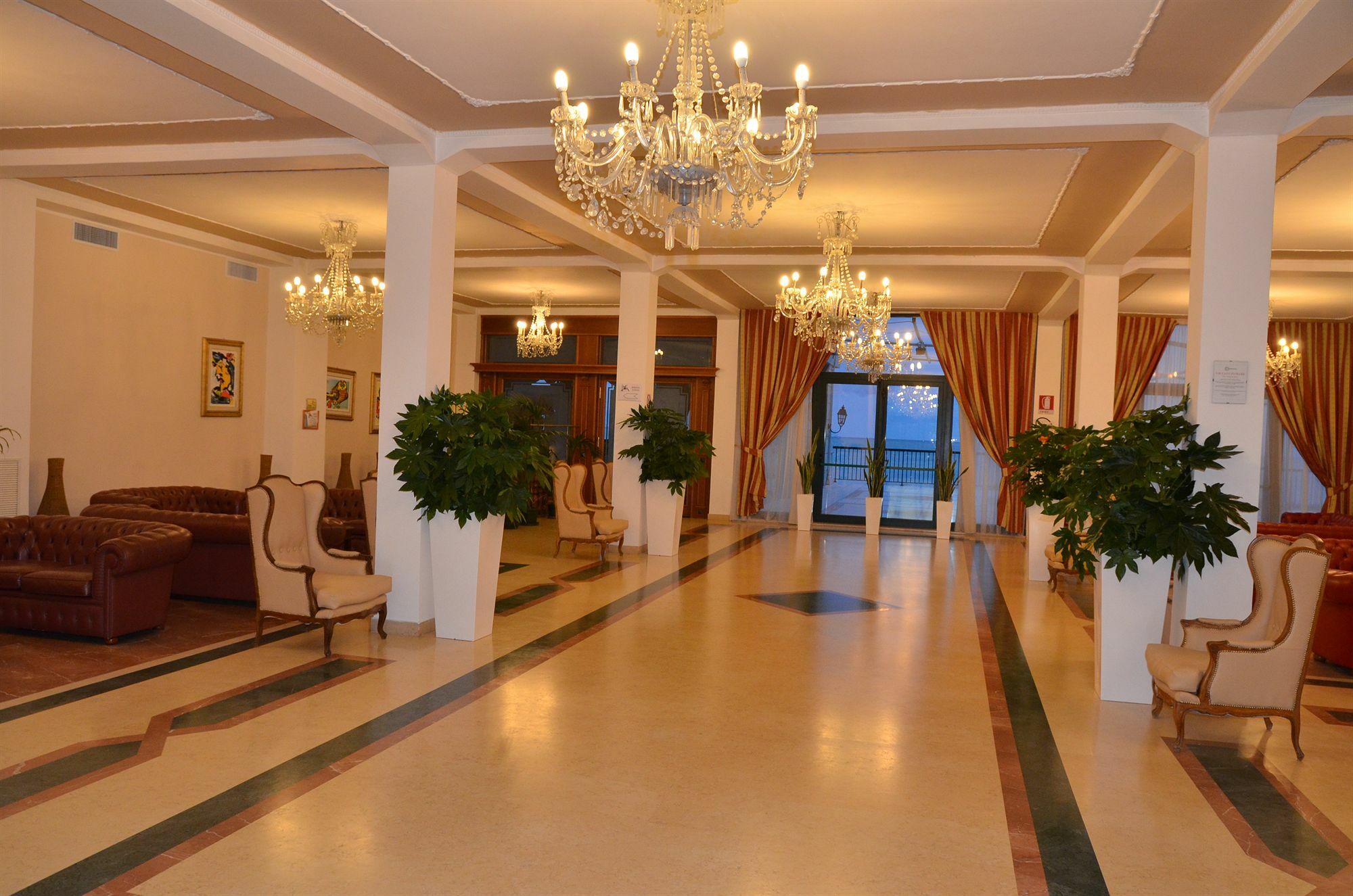 Grand Hotel Montesilvano Marina Exterior foto
